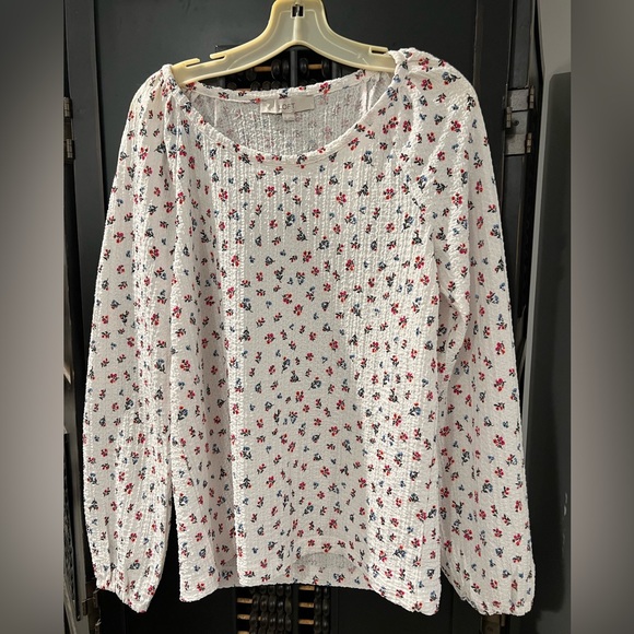 LOFT / White Long Sleeve Relaxed Shirt Covered with Colorful Little 🌺 Flowers - Picture 4 of 6